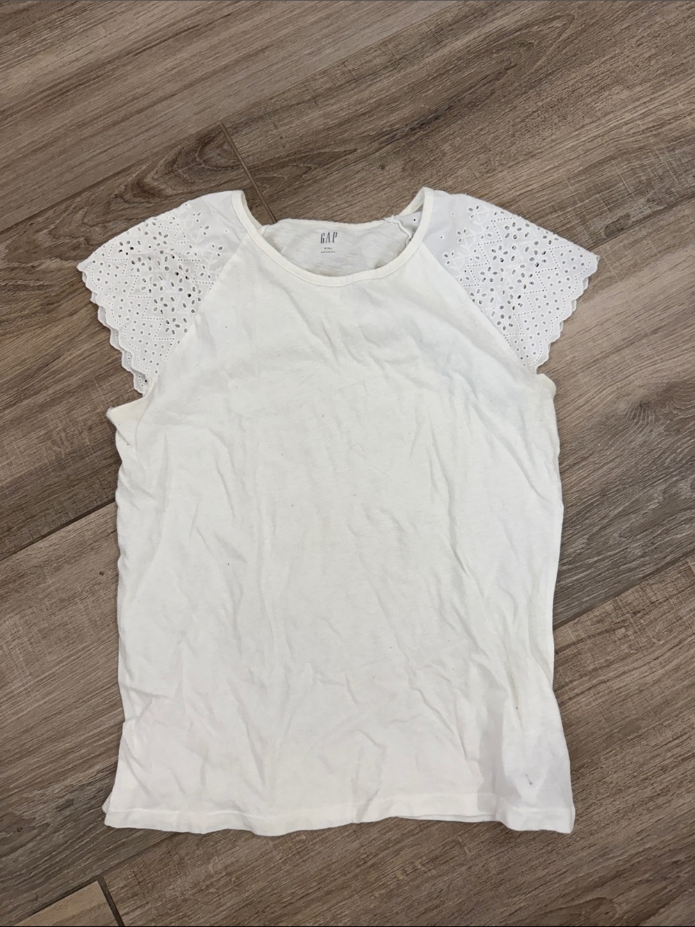 GAP White Eyelet Sleeve Tank Top